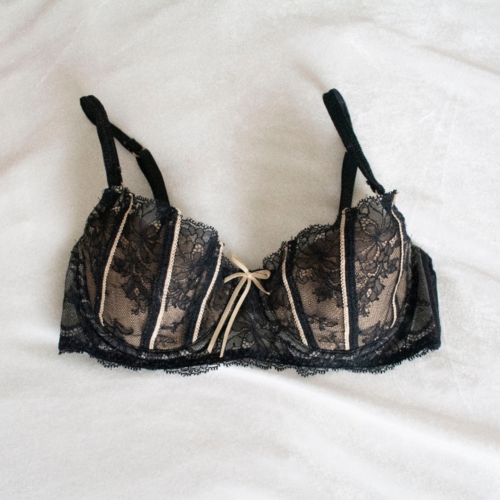 DKNY Sexy Lacey Bra